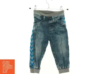 Jeans fra Hummel (str. 86 cm)