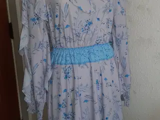 Boho kjole,med flot farver i printet. Str: Medium