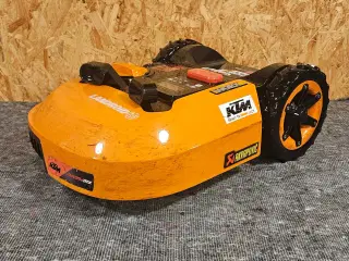 1000 m2 Robotplæneklipper 