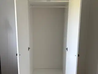 Klædeskab bredde 60cm