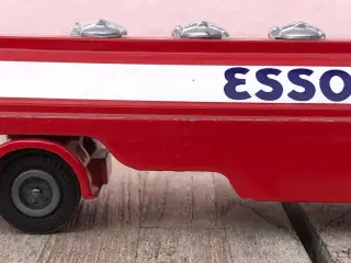 TEKNO...VOLVO ESSO TANKBIL