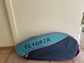 Badmintontaske fra mærket Forza