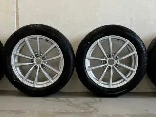 4 x BMW 17" orig. vinterhjul med Bridgestone dæk