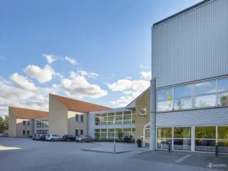 Velholdt domicilejendom udbydes nu i Allerød