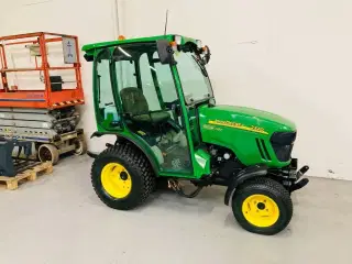 John Deere 2320