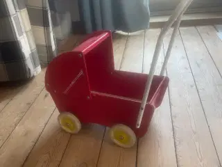 Retro dukkevogn. 