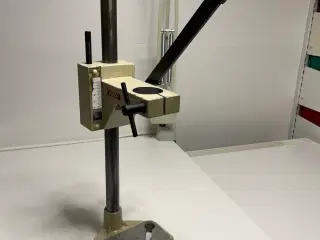 Bosch bore-stander