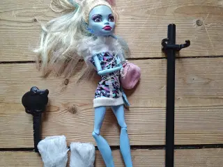 Monster High Abbey Bominable Dukke