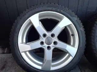 R17 Audi Alu-fælge på vinterdæk