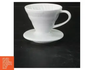 Keramisk kaffefilterholder fra Hario (str. 8x9,5 cm)