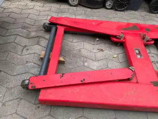 Saxlift 2700 kg
