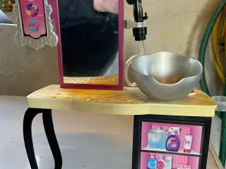 Barbie sminkebord