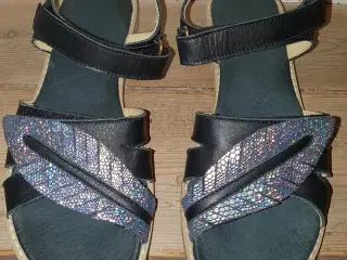 Helt nye økologiske sorte Arauto RAP sandaler