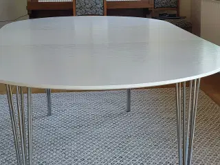 Spisebord, hvidmalet, ovalt
