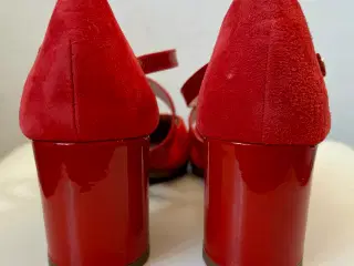 Wonders, pumps, str 38