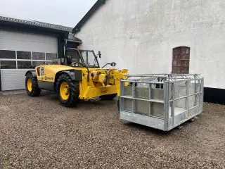 Komatsu 16m teleskoplæsser