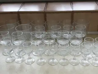 Mormor fine glas ialt 50kr