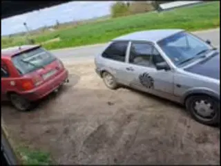 34 år gl. VW POLO, 7år syn, tonsvis dele