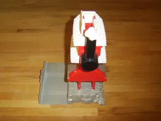 Fisher-Price hus til togbane