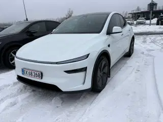 Tesla Model Y  Long Range RWD