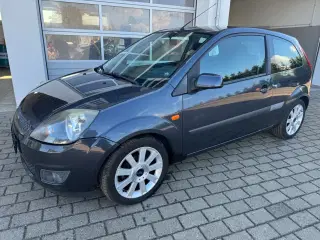 Ford Fiesta 1,6 Ghia