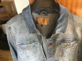 Cowboyjakke med flæse