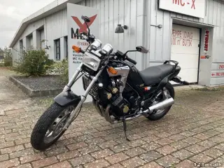 Yamaha FZX 750