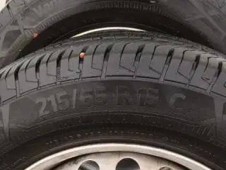 Ford Custom, fælge med dæk
