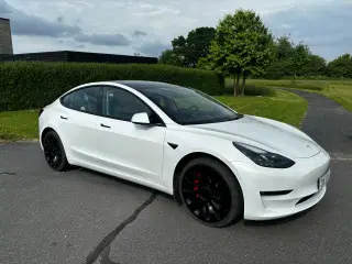 Tesla Model 3 Performance 