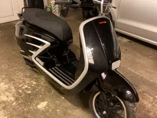 Scooter 30