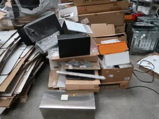 Palle med div. Tilbehør til emhætte m.m.