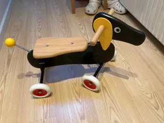 Brio Dachsie ride-on hund