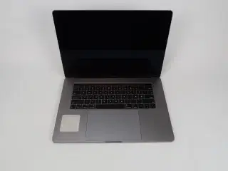 Apple Macbook Pro 15,4"