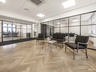 Præsentabelt og indflytningsklart kontor centralt i Hellerup