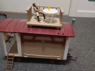 Heste Camping og lille stald