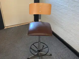 Kontorstol / Skolestol / Børnestol / Værksted.