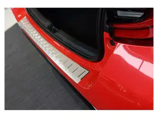 Læssekantbeskytter Toyota Yaris IV 5D 2020- Stål