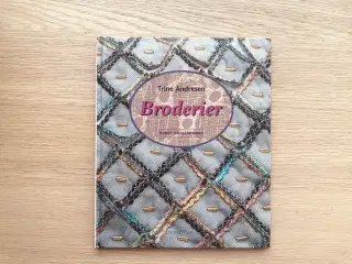 Broderier  af Trine Andresen