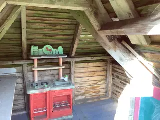 Legehus i træ.