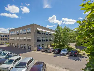 Kontorlejemål på 645 m²