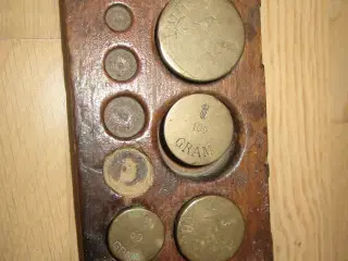 Gammel Hema vægt fra GBR og lodder samlet