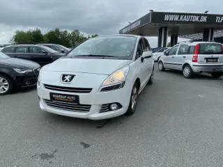 Peugeot 5008 1,6 HDI Style 114HK