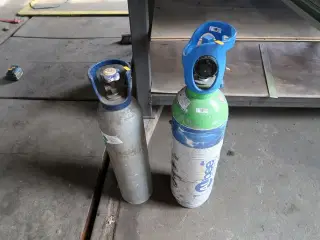 2 stk. Co2 flasker