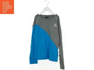 Bluse fra Hummel (str. 152 cm)