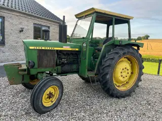 John Deere 2030