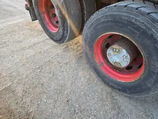 Scania 124 G 