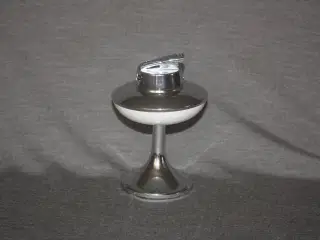 Angus Electronics Age UFO lighter / bordlighter 