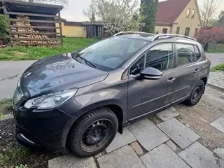 Peugeot 2008 1,2 VTi 82 Access