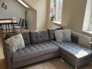 Grå sofa