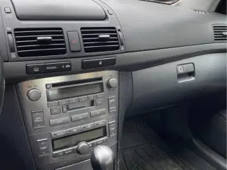 21900